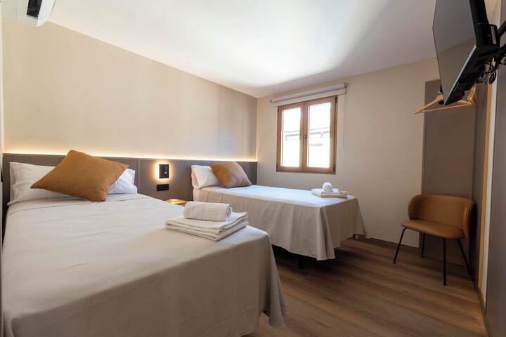 Room 10 of 21