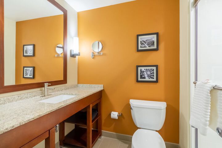 Bathroom sink