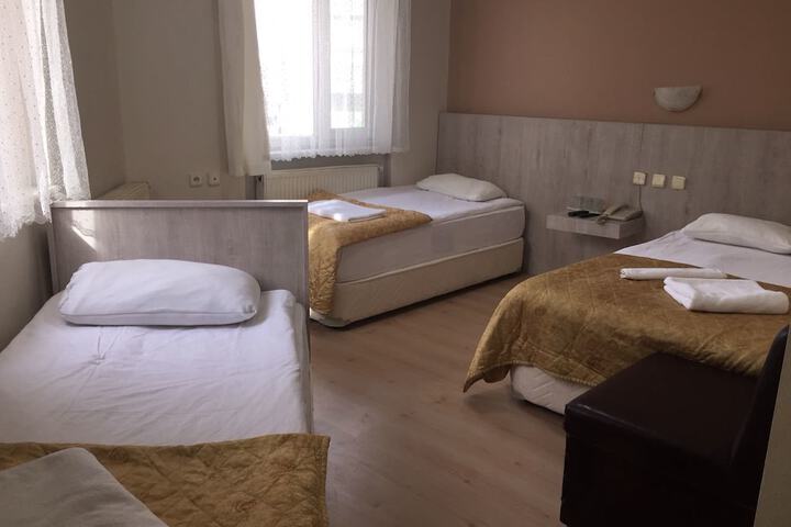 Room 4 of 29
