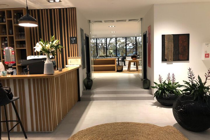 Guest Lobby
