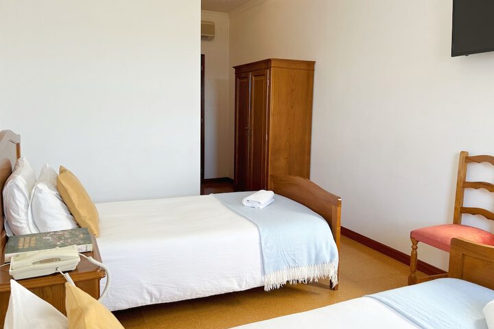 Room 14 of 34