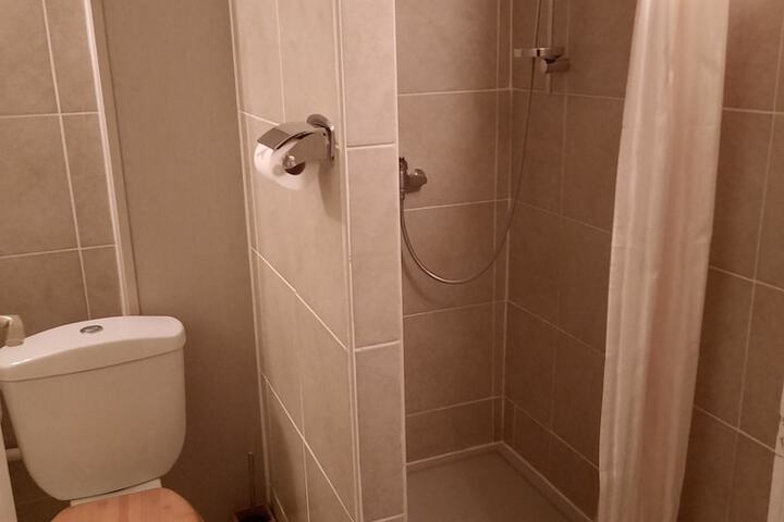 Room 21 of 51