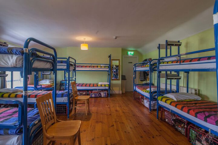 Room 21 of 37