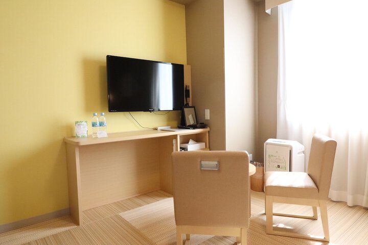 Room 30 of 61