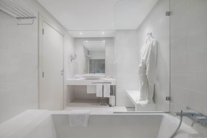 Bath Photo