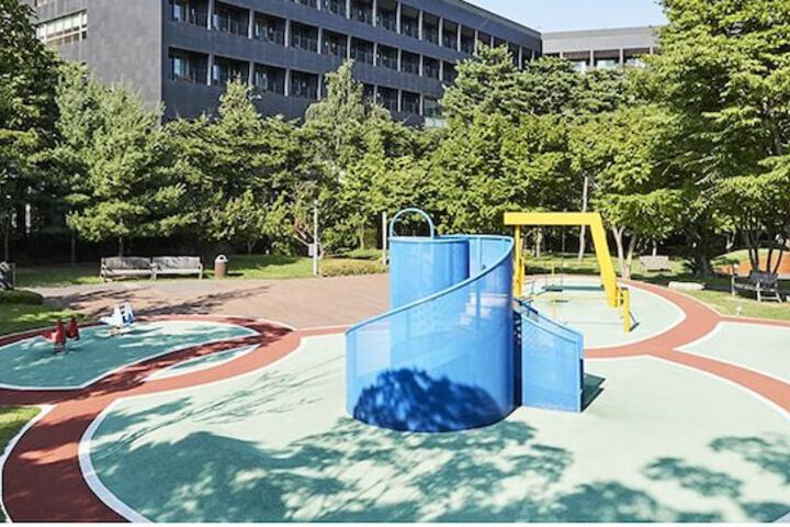 Children's play area - outdoor