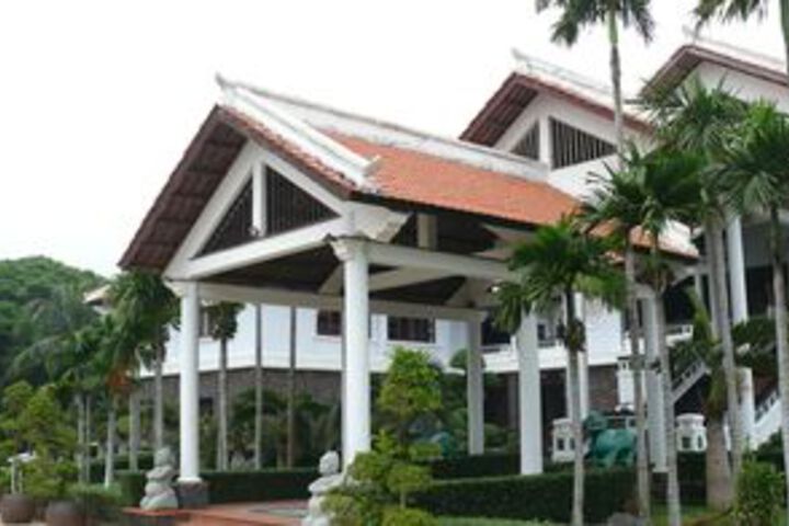 Hotel 72 of 104