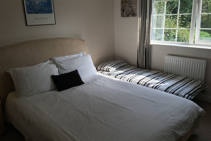 Room 8 of 17