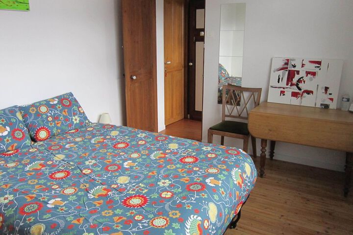 Room 7 of 11