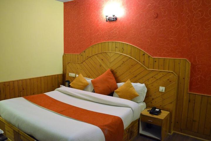 Room 4 of 31