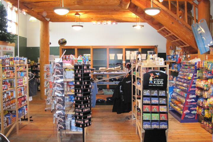 Gift Shop 71 of 95