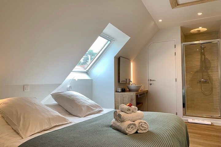 Room 34 of 47