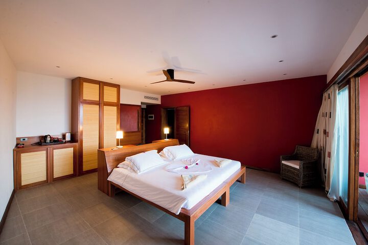 Room 16 of 85