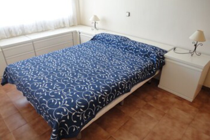 Room 6 of 7