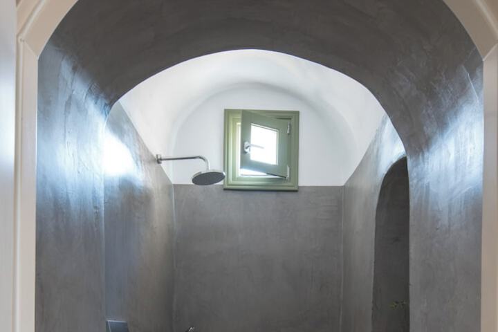 Room 43 of 67