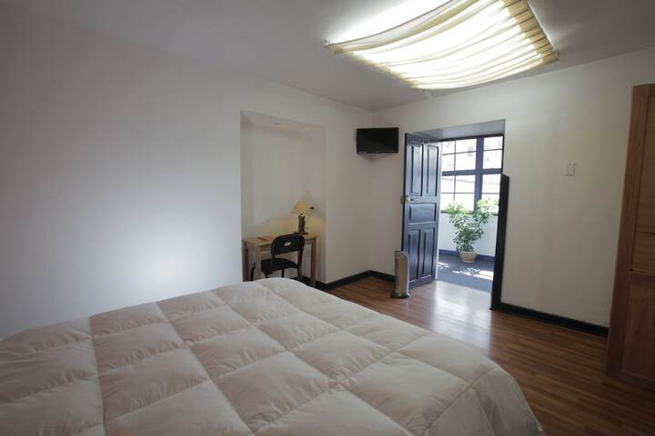 Room 6 of 67