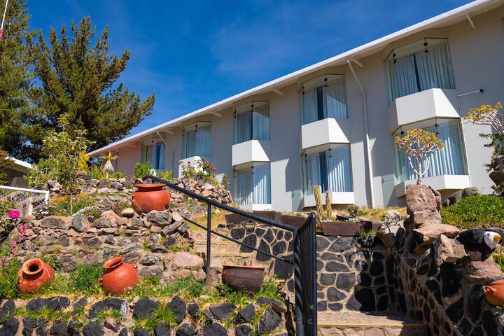 Hotel Exterior 41 of 45