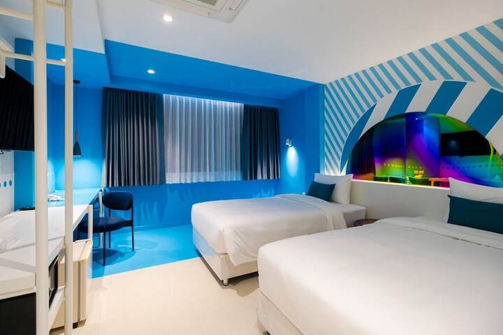 Room 15 of 97