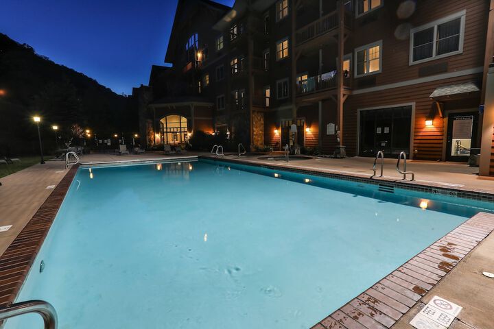 Pool 101 of 126
