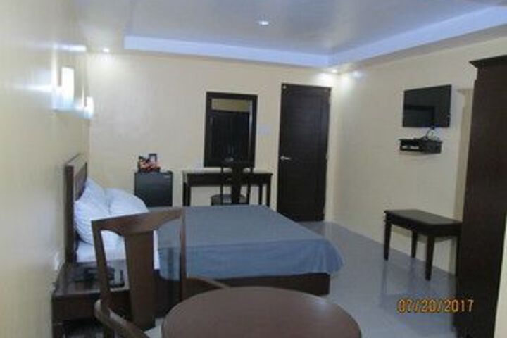 Room 17 of 30