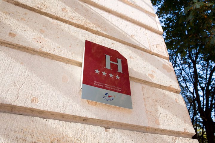Hotel Entry