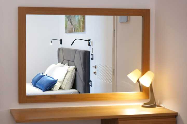 Room 9 of 46