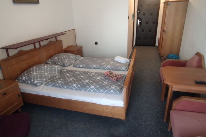 Room 17 of 88