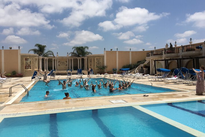 Pool 41 of 52