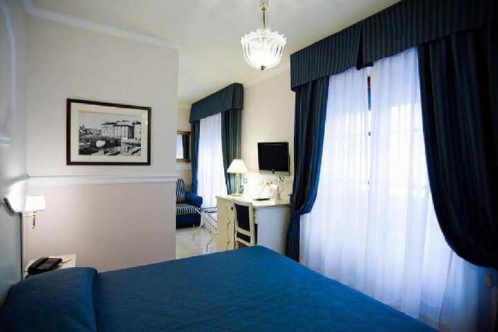 Room 8 of 58