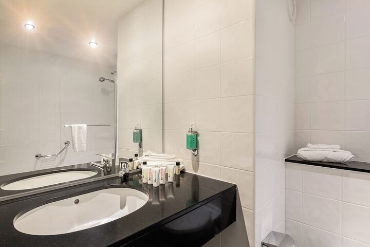 Clean Restrooms