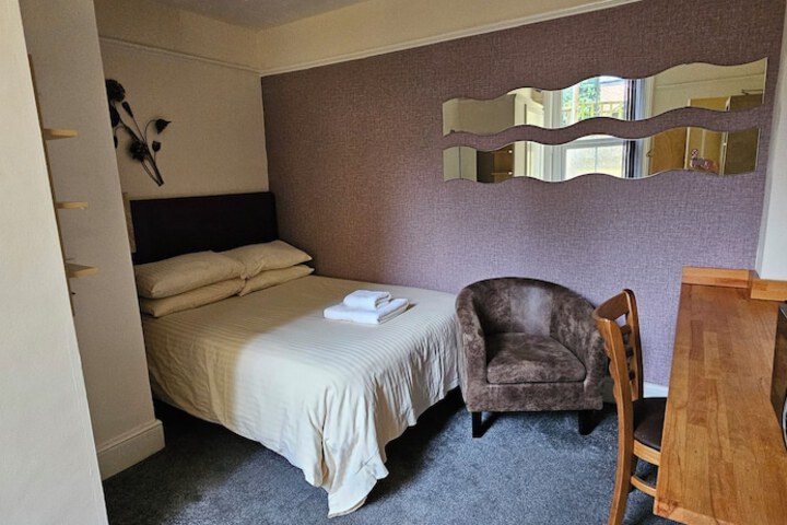 Room 55 of 92