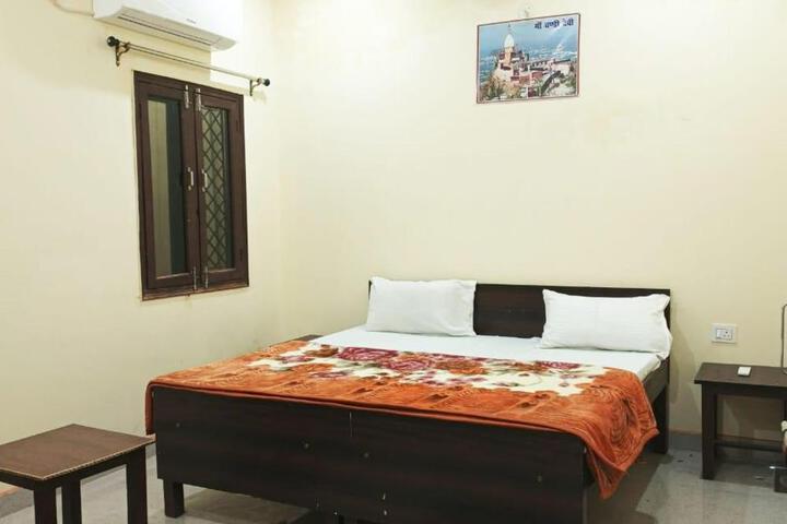 Hotel Bajrang Bali
