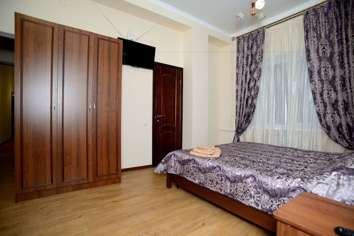 Room 12 of 29