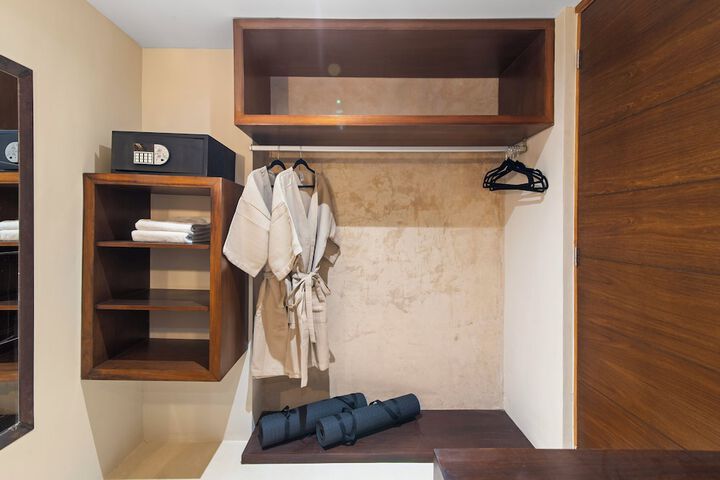 Room 46 of 58