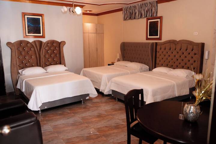 Room 4 of 70