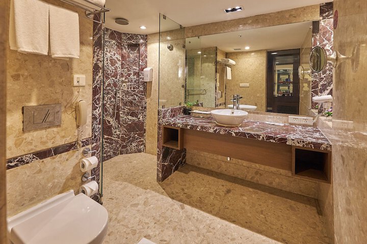 Room 20 of 45