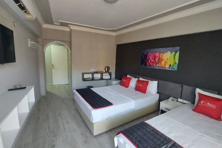 Room 25 of 53