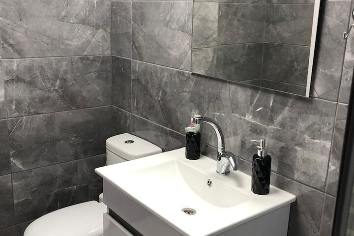Room 103 of 140