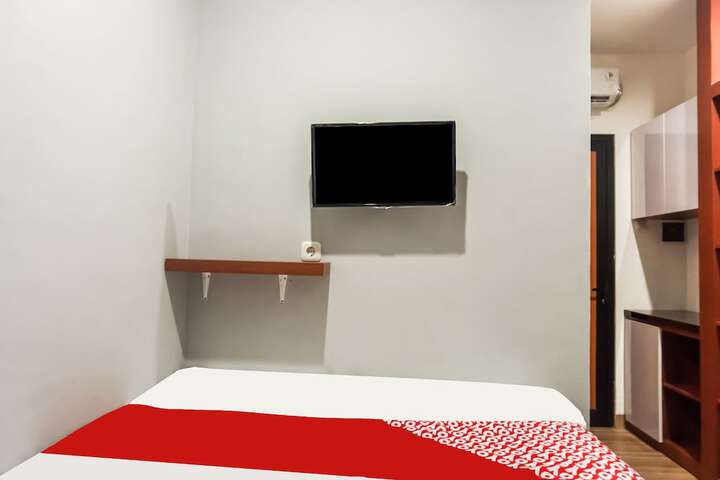 Room 16 of 30