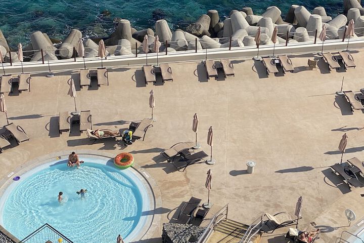 Hotel with Pool