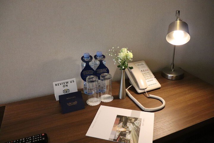 Room 15 of 32