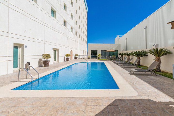 Pool Hotel