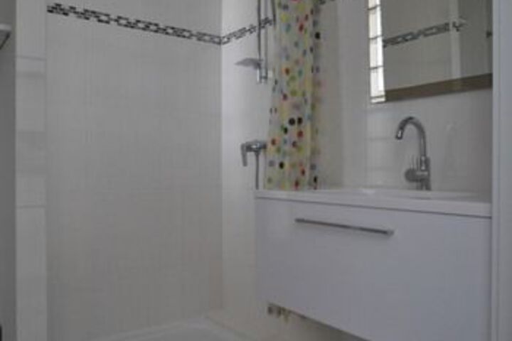 Room 3 of 13