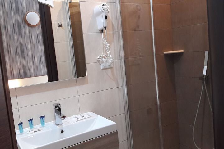 Clean Restrooms