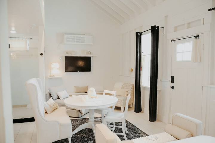 Room 40 of 230