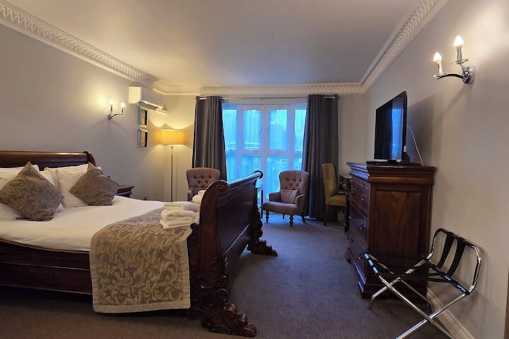 Room 49 of 137