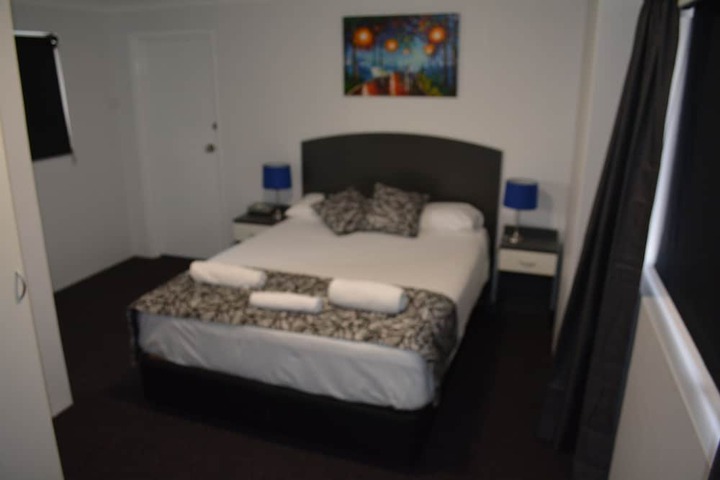 Room 11 of 43
