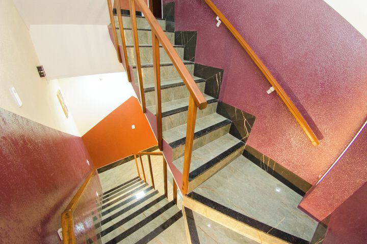 Room 10 of 15