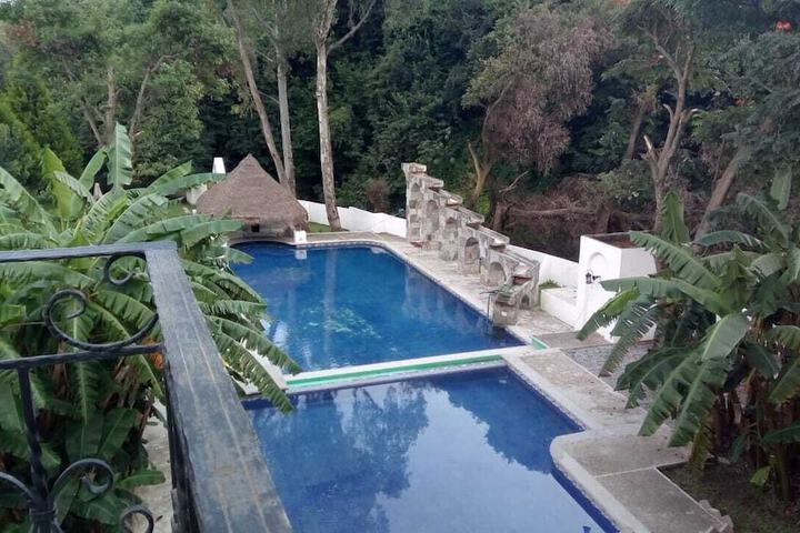 Pool 13 of 29