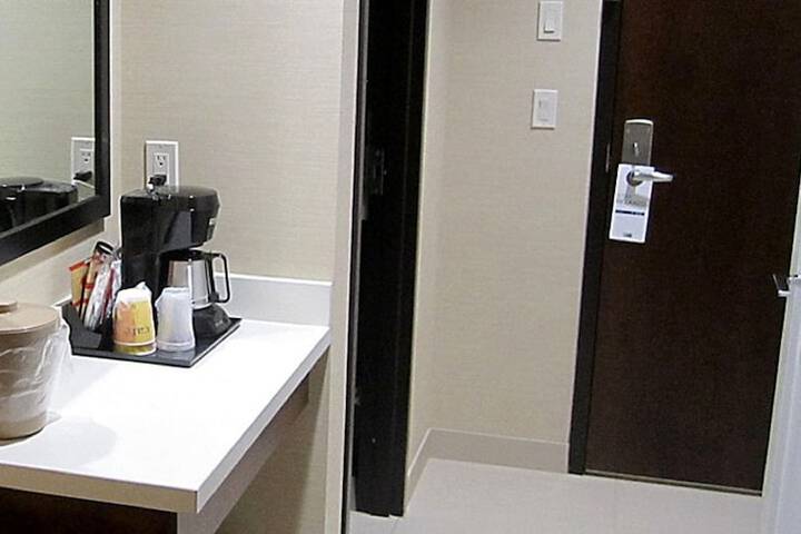Room 17 of 58